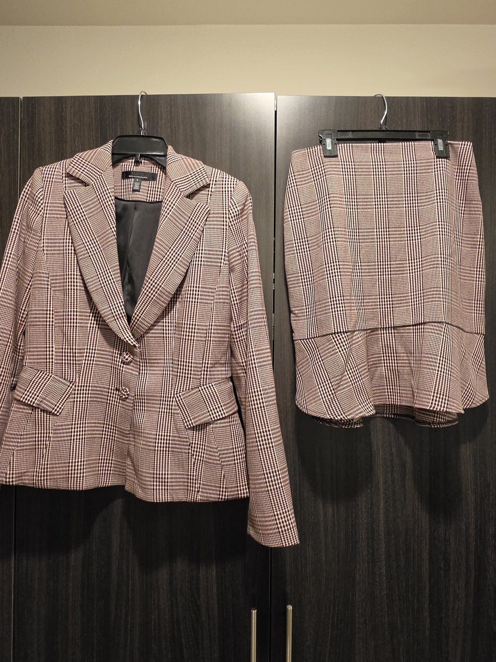 White House Black Market: Plaid Blazer & Skirt Set